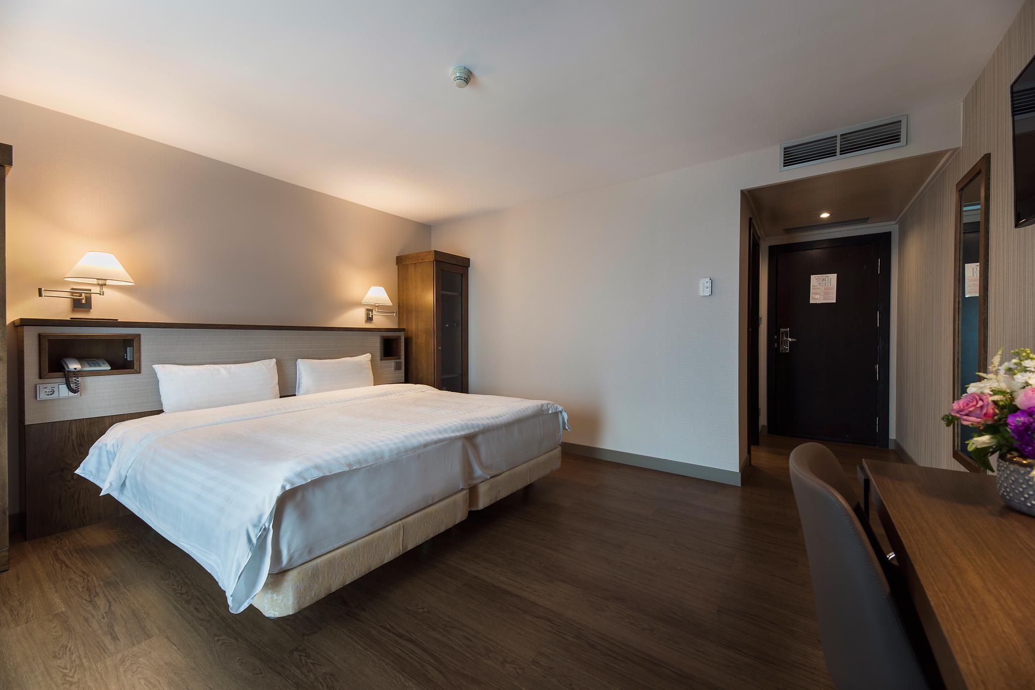 Hotel Ch Boekarest Buitenkant foto