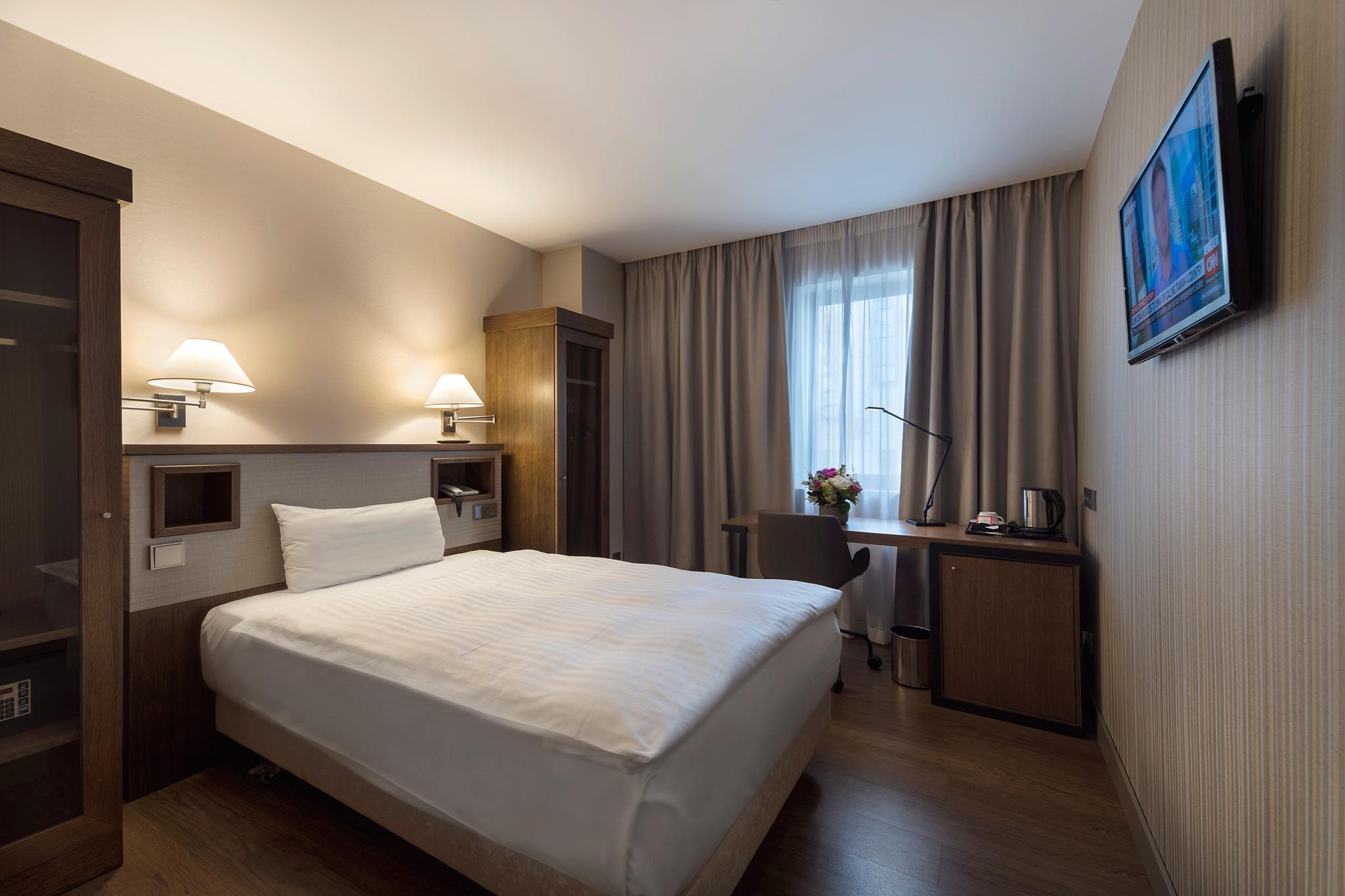 Hotel Ch Boekarest Buitenkant foto
